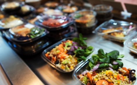 Quienes optan por este estilo de vida cuentan también con una variedad de platos para preparar.