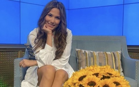 Su novia, Alejandra Jaramillo.