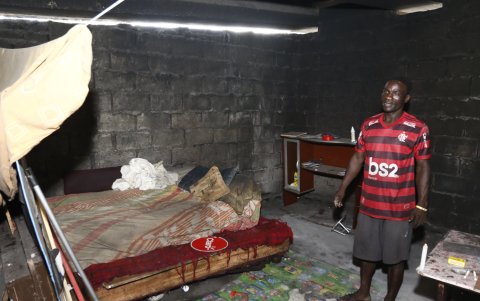 Ellos cuentan la historia de cómo viven en la indigencia