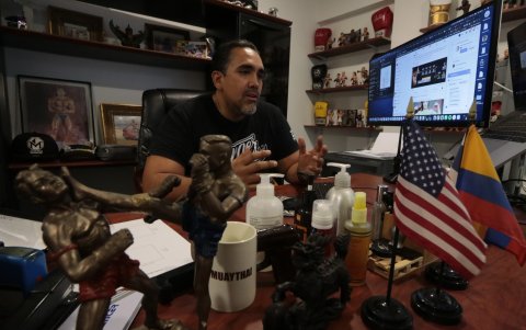 Julio Molina lleva más de 14 años trabajando en la industria nacional de MMA.