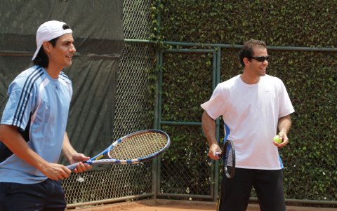 Llegó a Guayaquil con motivo del partido de despedida de Nicolás Lapentti, en el coliseo Voltaire Paladines Polo. Sampras estuvo 286 semanas liderando el ranking ATP.