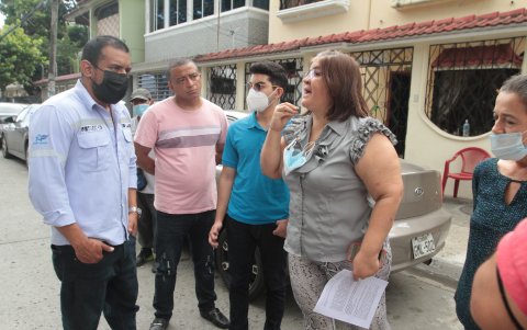 Un funcionario de la ATM acudió al sector, para conocer de cerca el reclamo ciudadano y elaborar un informe.