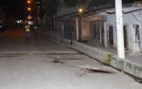 El último crimen de una mujer ocurrió el jueves, en Bastión Popular.