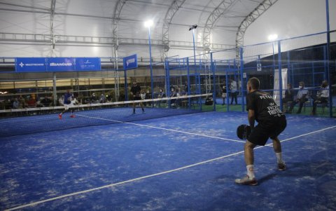 El crecimiento del pádel va de la mano con las canchas en todos los países.