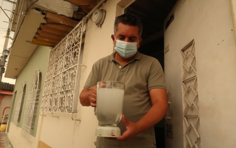El agua salía en pésimo estado al mediodía