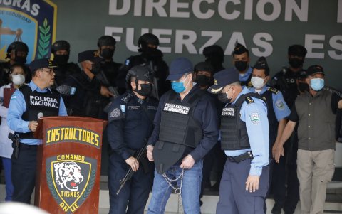 El expresidente de Honduras Juan Orlando Hernández, fue apresado el 15 de febrero de 2021, en su domicliio. EFE Juan Amador