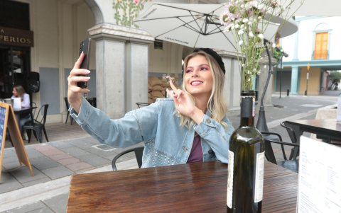 El Galaxy S22+ tiene el tamaño ideal entre comodidad y funcionalidad.