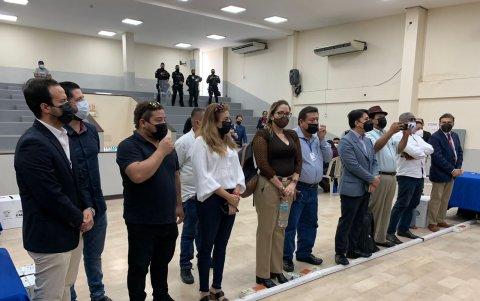 Siete candidatos encabezaron las listas que buscaban captar el voto de 3.006 empadronados.