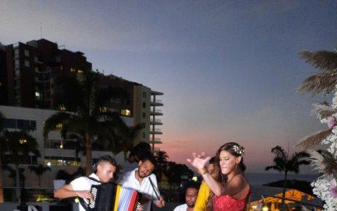 La novia supo cómo disfrutar de cada momento.