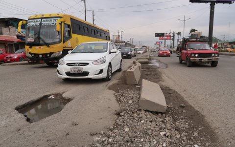 Panorama. El mal estado de la calzada se evidencia en varios tramos.