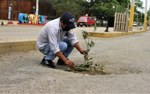Habitantes de Colonche prevén replicar la acción en otras calles del sector.