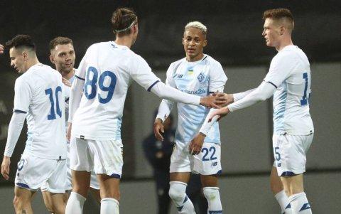 No solo el partido de la liga ucraniana entre el Minaj y el Zorya Luhansk de este viernes queda suspendido, sino que está en riesgo los partidos de eliminatorias rumbo a Qatar.