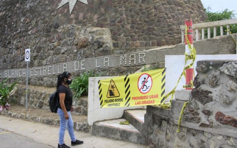 Detalle. Al frente se levantan las instalaciones de la Unidad Educativa Santa María del Fiat, donde estudian 1.240 jóvenes de poblaciones aledañas.