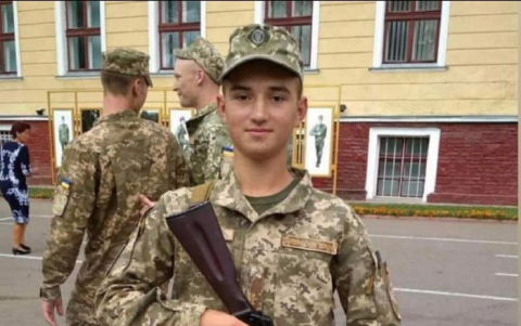 Vitalii Sapylo se había enlistado ya en el ejército ucraniano con motivo de la incursión rusa. Tenía apenas 21 años.