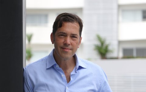 El empresario es muy amigo de la familia Menem. Su relación lo llevó a adentrarse en el mundo vinícola.