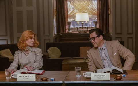 Aunque se dice que el español no logra ser lo suficientemente cubano para interpretar a Desi Arnaz, la Academia decidió aplaudir su interpretación con esta nominación.