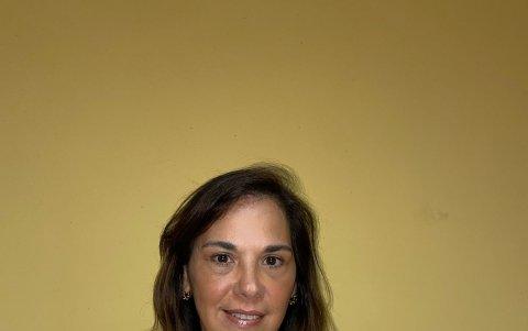 Laura María Noboa de González explica sobre la situación que enfrentan.