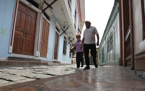 Territorio. En el año 2000, concuerdan los residentes del barrio Las Peñas,  se incrementó el comercio y turismo en el sector.
