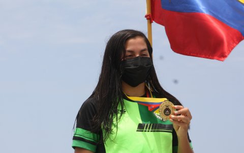 La deportista, luego de obtener el primer lugar durante una prueba en Salinas.