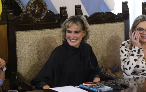 Durante la sesión, hubo tiempo para las bromas.