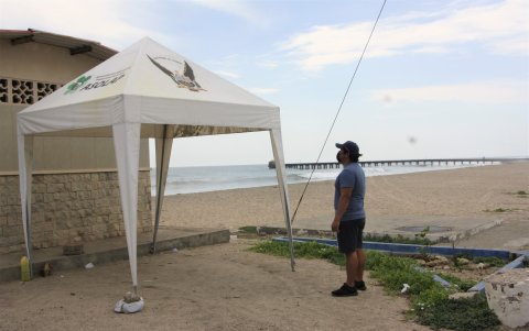 En Punta Carnero hay una carpa de policía, pero que a decir de la comunidad pasa sin uniformados.