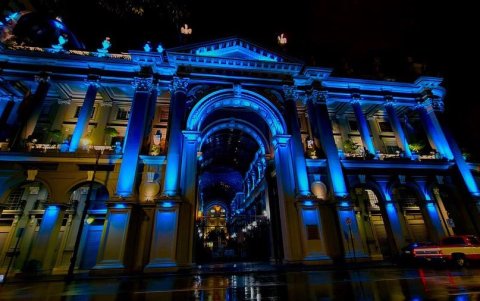Algunos de los lugares que hoy se encenderán de azul