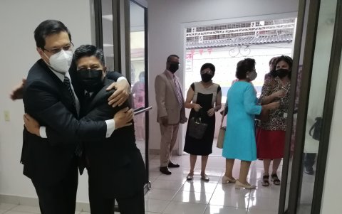 La emoción de verse en persona y ya no virtualmente.