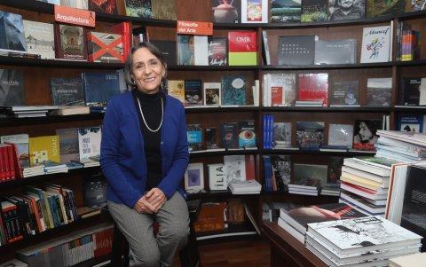 Entrevista a ecritora y dueña de libreria La Rayuela.