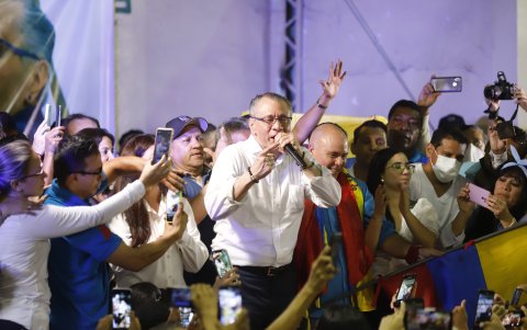 En el coliseo River Oeste, ubicado en la 11 y Huancavilda, Glas dijo no tener 