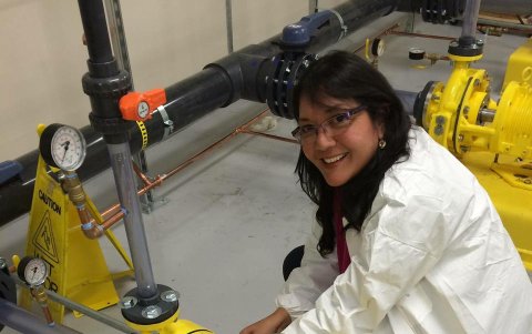 Negocio.- Elsy Villacís, gerente de Evasa, negocio que vende equipos industriales y ofrece servicio de reparación y repuestos.