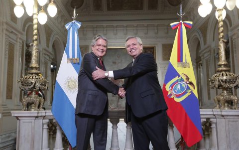 En abril de 2021, Alberto Fernández extendió la petición de que Ecuador repensara sus lazos con Venezuela.