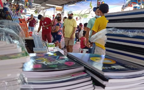 Aunque las ventas no son las mismas de hace dos años, ya ha empezado a llegar las familias al sitio.