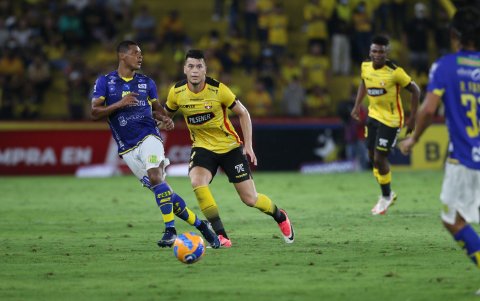 La última línea defensiva tuvo muchos problemas contra Gualaceo.