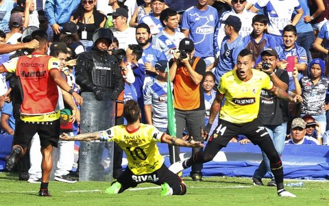 Damián Díaz marcó un golazo en el Clásico que terminó 0-1 en el Capwell.