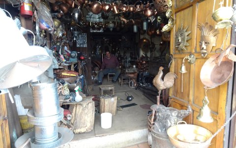 Herencia. Juan Gutiérrez sigue con la foja de cobre, como su bisabuelo.