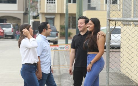 Las salidas entre parejas y amigos nunca fallan, concuerdan.