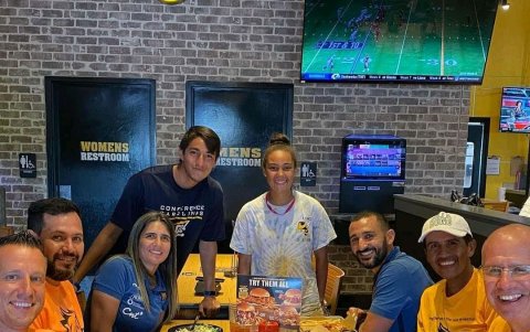 Emily Lima estuvo en las instalaciones del San Lee observando a jugadoras ecuatorianas que puedan sumarse a la Tricolor.