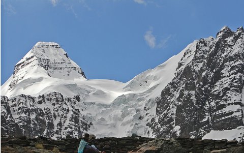 Los glaciares bolivianos del Tuni Condoriri desaparecen poco a poco debido al cambio climático.
 EFE/Martín Alipaz