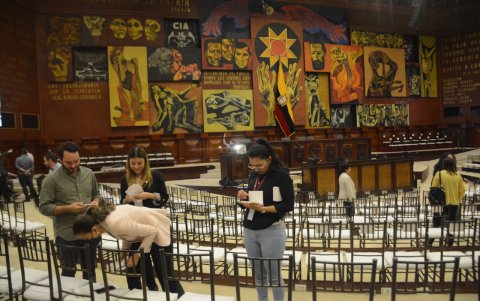 Preparativos. El personal de la Asamblea Nacional tiene previsto recibir hoy al presidente y sus ministros para el Informe a la Nación.