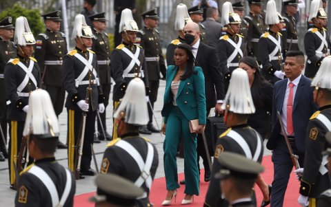 Fiscal general Diana Salazar, llegando al Palacio Legislativo.