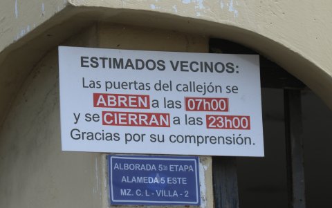 Advertencia. El horario y la exclusividad de las llaves han llevado a otros problemas por la medida.