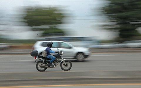El exceso de velocidad es la primera causa del incremento de los decesos en accidentes de tránsito.