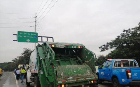 El camión de basura implicado fue retenido