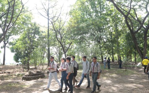 Algunos voluntarios participaron de la minga