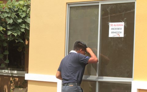 2. Riesgos. Las casas que se muestran en alquiler, en algunos casos, son vigiladas por personas extrañas, advierten las familias de los vecindarios.