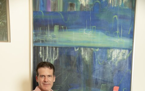 El analista económica es un apasionado del arte, principalmente de la música y la pintura.