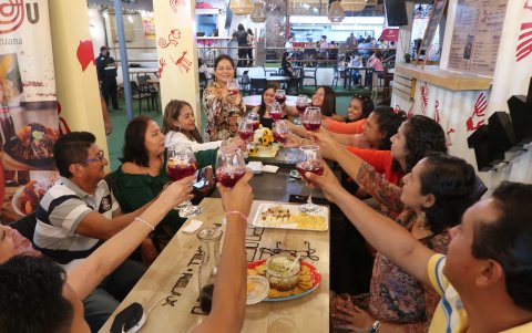 A estos lugares llega gente de todos lados, de las urbanizaciones cercanas, de Guayaquil, de Samborondón y extranjeros..