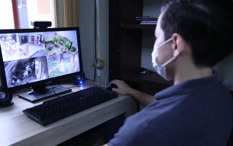 En la Academia Naval Visión se ha duplicado el número de cámaras de videovigilancia para controlar todos los movimientos dentro y fuera del plantel.