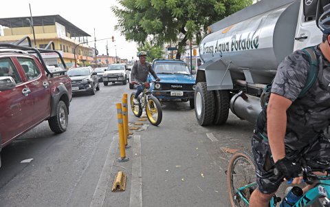 La falta de planificación hace de las ciclovías zonas peligrosas.