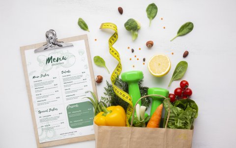 El nutricionista debe recomendar la dieta adecuada para cada paciente.